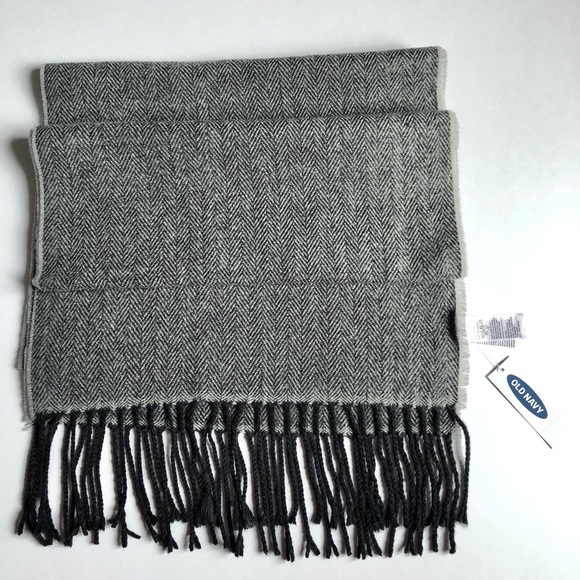 NEW OLD NAVY Neck Scarf Fringed Hems GRAY Herringbone Pattern 78” x 13” UNISEX - Picture 3 of 13